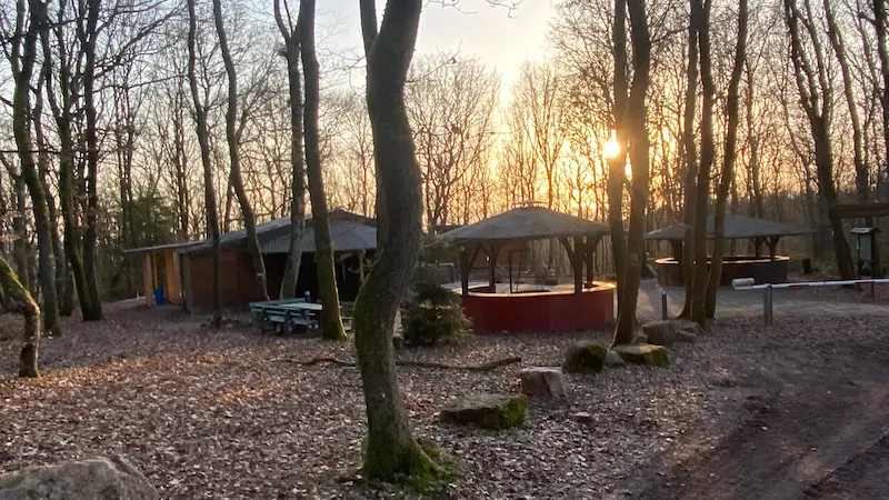 Schanzenhütte mit Grillplatz